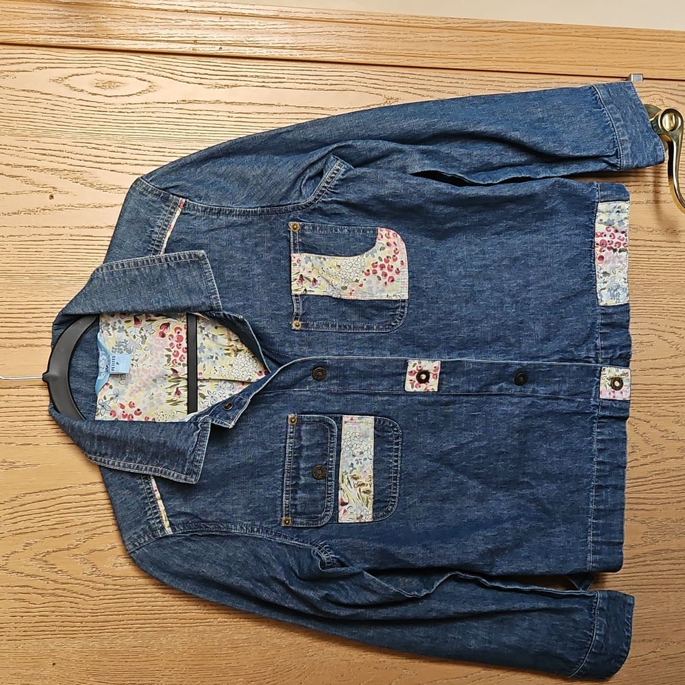 Blast patch work light weight jacket.